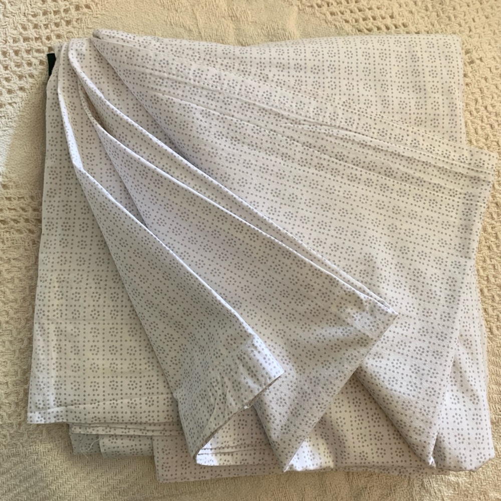 Lauren Ralph Lauren Farmhouse Queen Flat Sheet Neutral Shade Tiny Dot Flowers